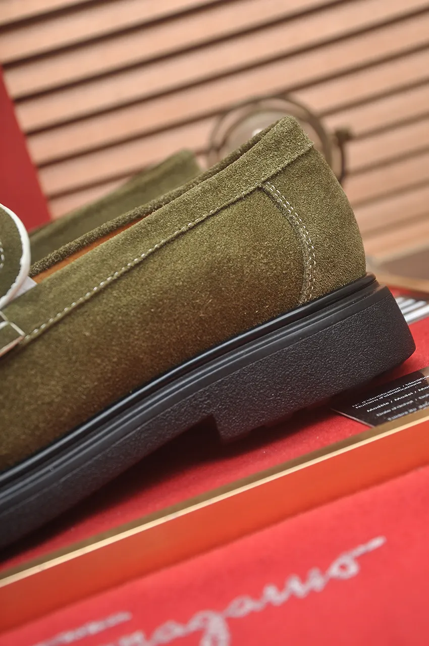 Men's shoes 💰440💶[Ferragamo/Ferragamo] The latest model in the counter. Original imported high-quality cowhide with open sides + imported 🐂 water-dyed cowhide lining + original luxury metal buckle + original combined outsole. No pressure for comparison. 38--45 (45 is custom-made and cannot be returned or exchanged)